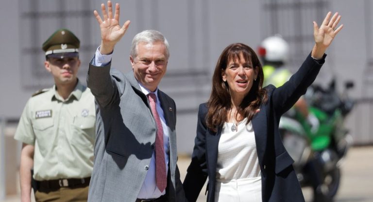 16-125827_4ovr_Jose-Antonio-Kast-y-Pia-Adriasola