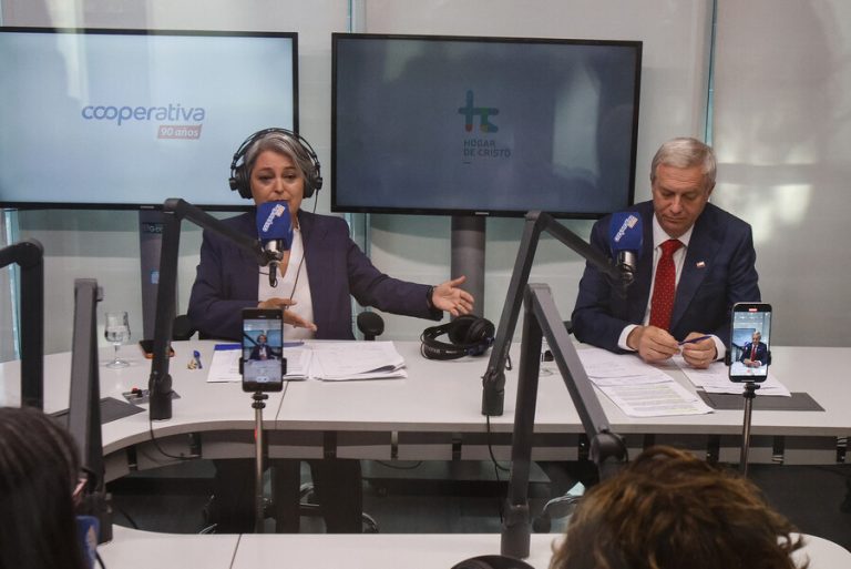 jeannette-jara-y-josé-antonio-kast