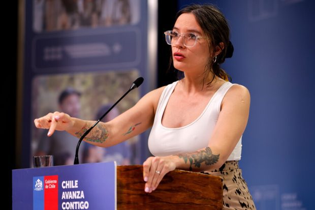 Camila-Vallejo-620x413-1